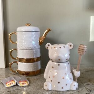 *NEW* Anthropologie Tea, Mug and Honey bear set.